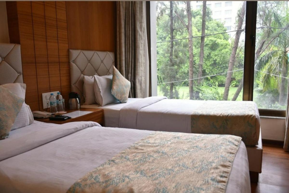 Hotel Meadows バラナシ エクステリア 写真