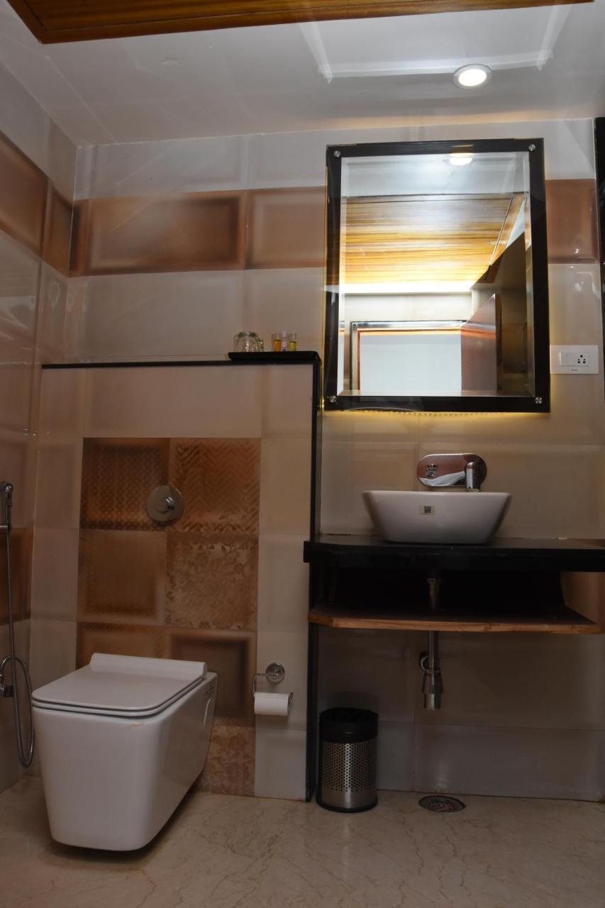 Hotel Meadows バラナシ エクステリア 写真