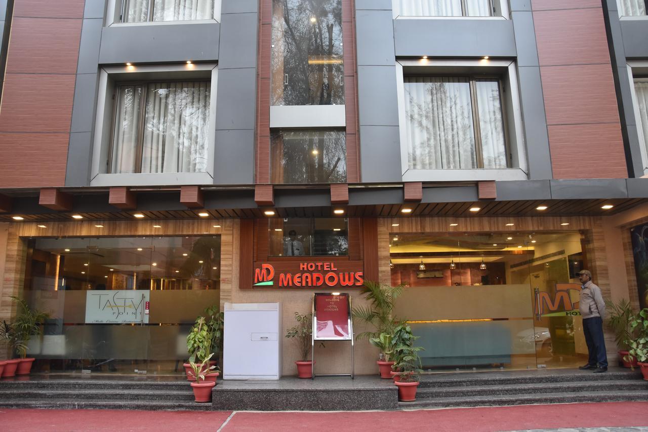 Hotel Meadows バラナシ エクステリア 写真